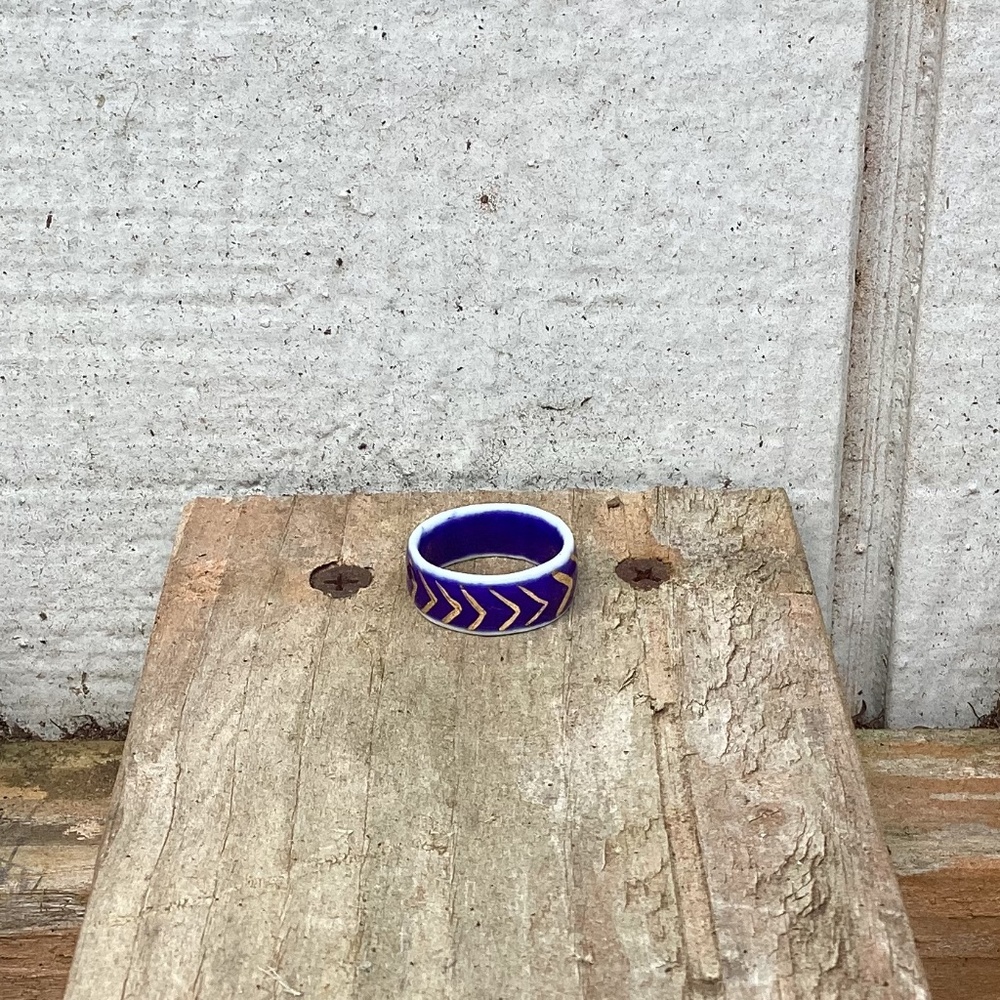 NEW Anthropologie porcelain RING gold paint handmade BAND 7.5